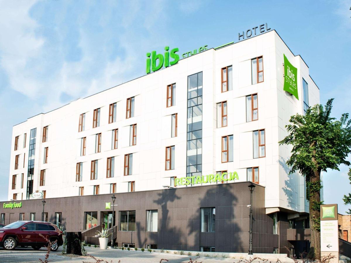 Ibis Styles Gniezno Stare Miasto Exterior photo