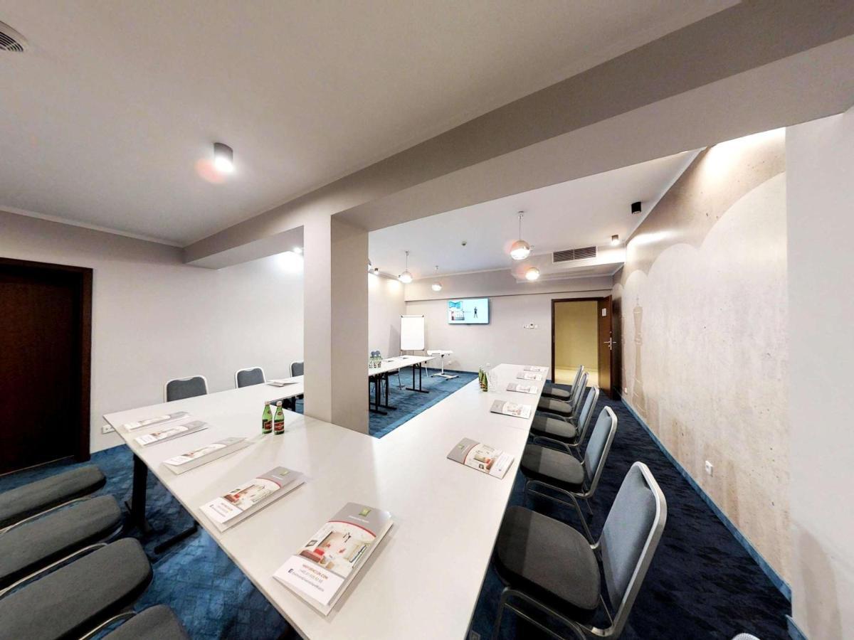 Ibis Styles Gniezno Stare Miasto Exterior photo