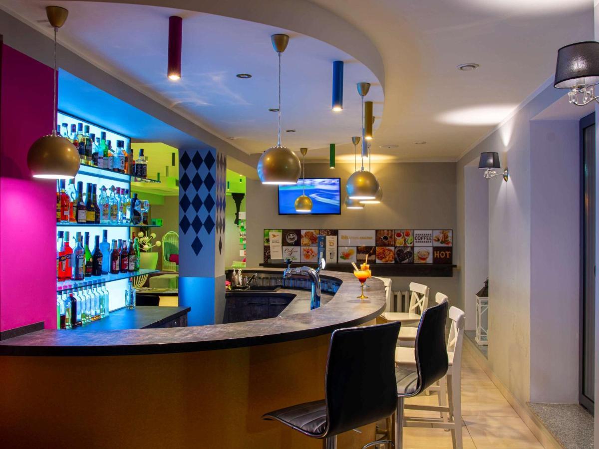 Ibis Styles Gniezno Stare Miasto Exterior photo