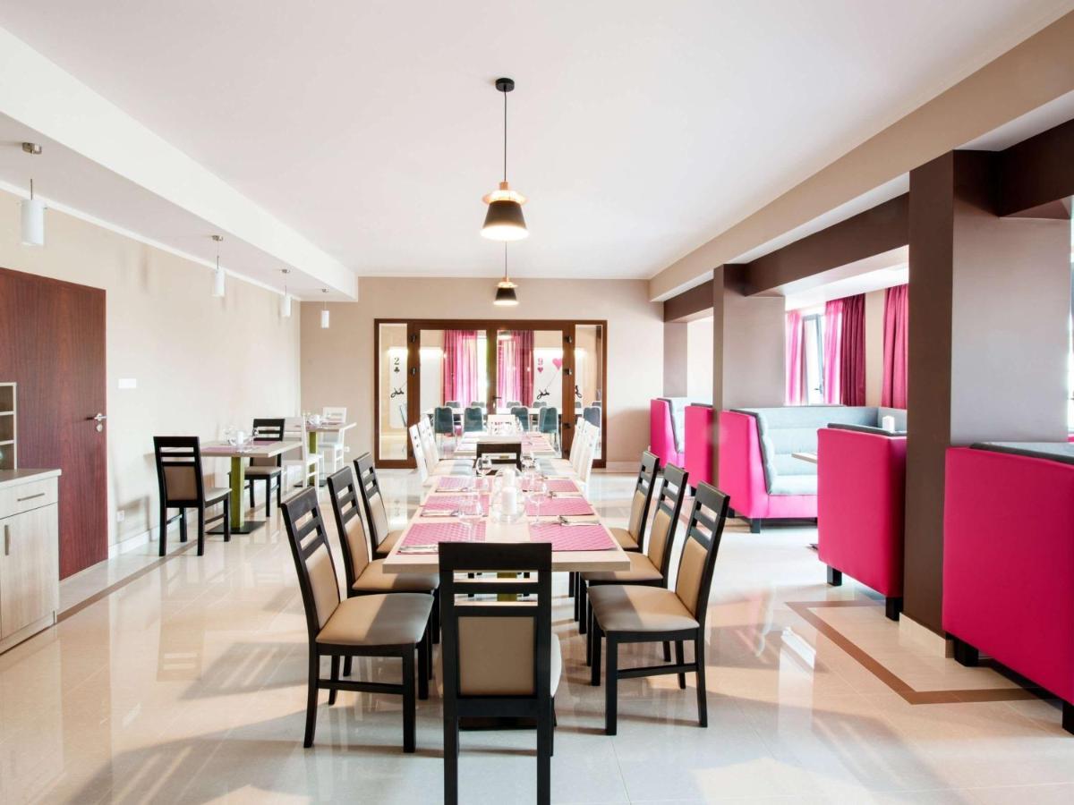 Ibis Styles Gniezno Stare Miasto Exterior photo