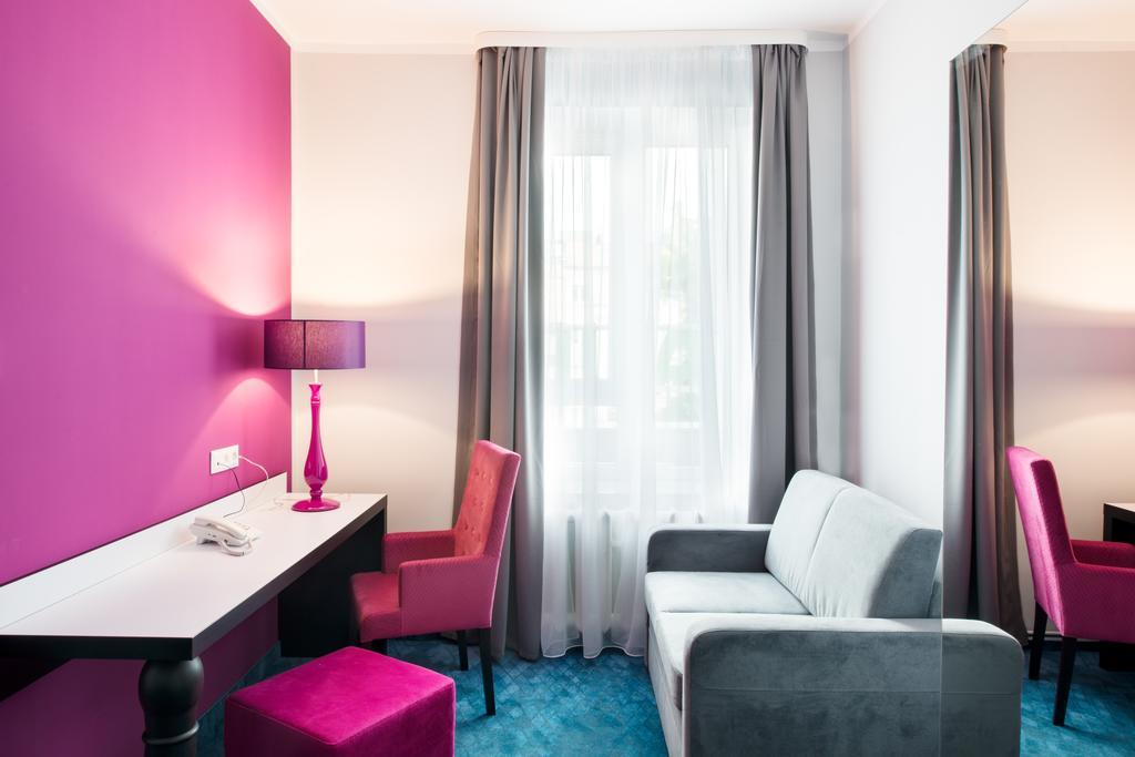 Ibis Styles Gniezno Stare Miasto Exterior photo