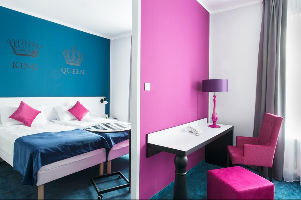 Ibis Styles Gniezno Stare Miasto Exterior photo