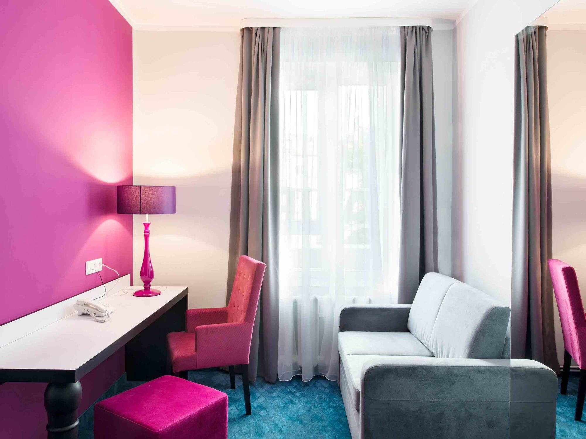 Ibis Styles Gniezno Stare Miasto Exterior photo