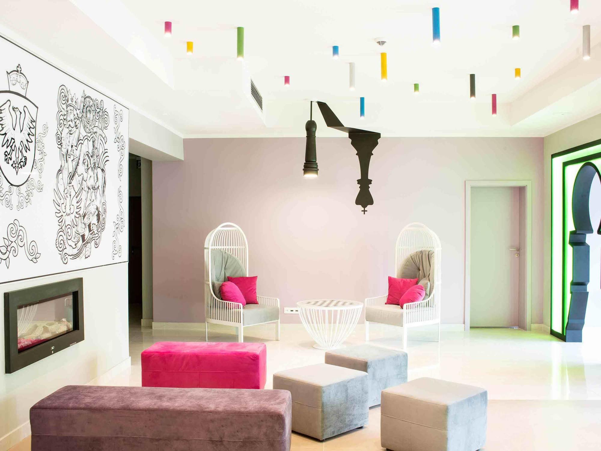 Ibis Styles Gniezno Stare Miasto Exterior photo