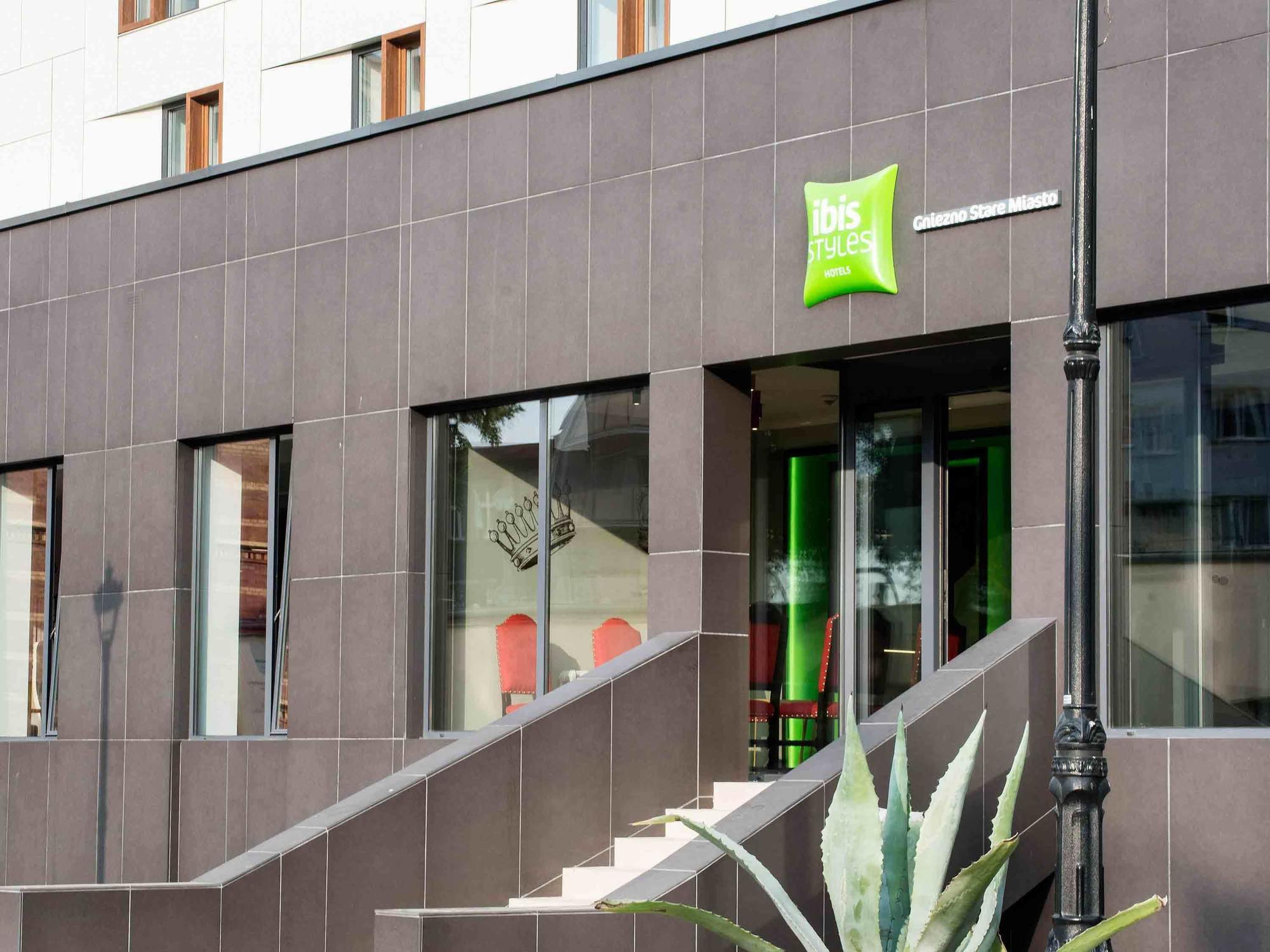 Ibis Styles Gniezno Stare Miasto Exterior photo