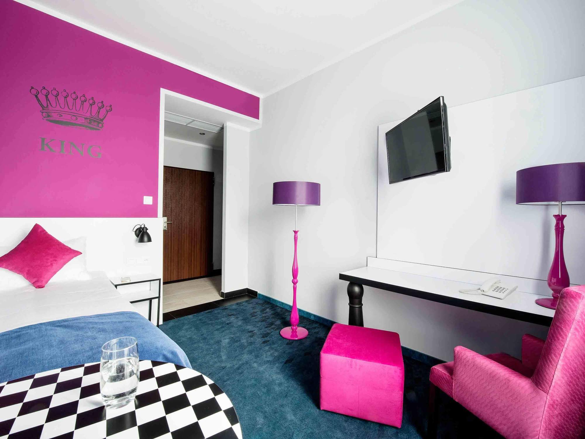 Ibis Styles Gniezno Stare Miasto Exterior photo